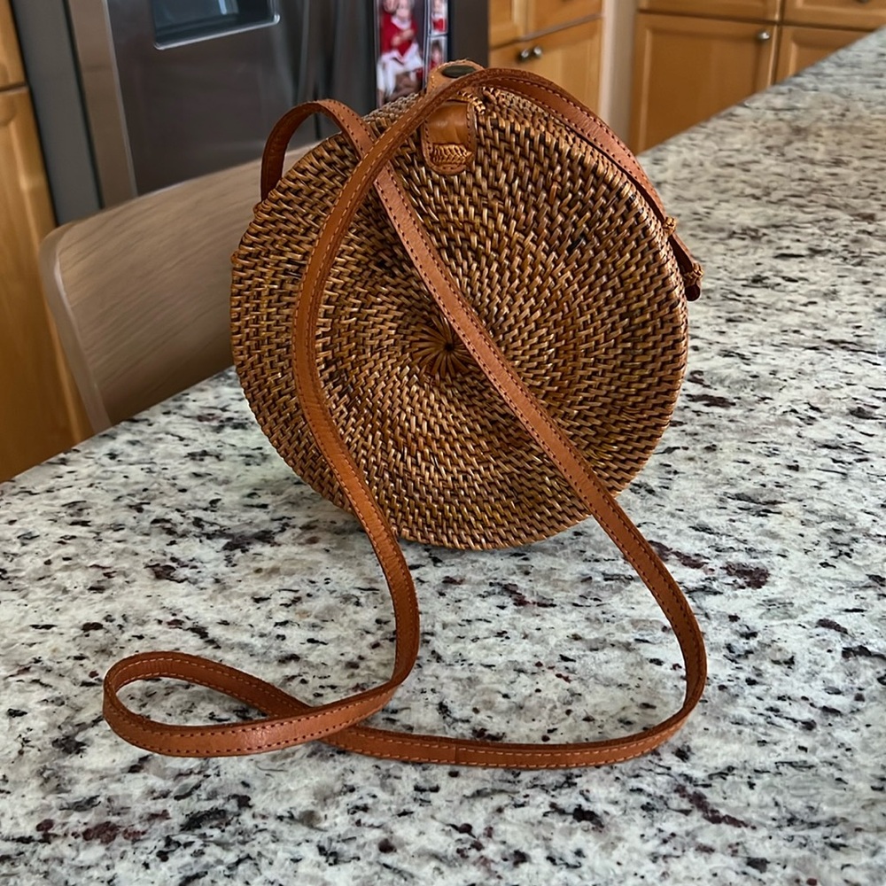 Handmade Basket Weave Crossbody bag with clasp